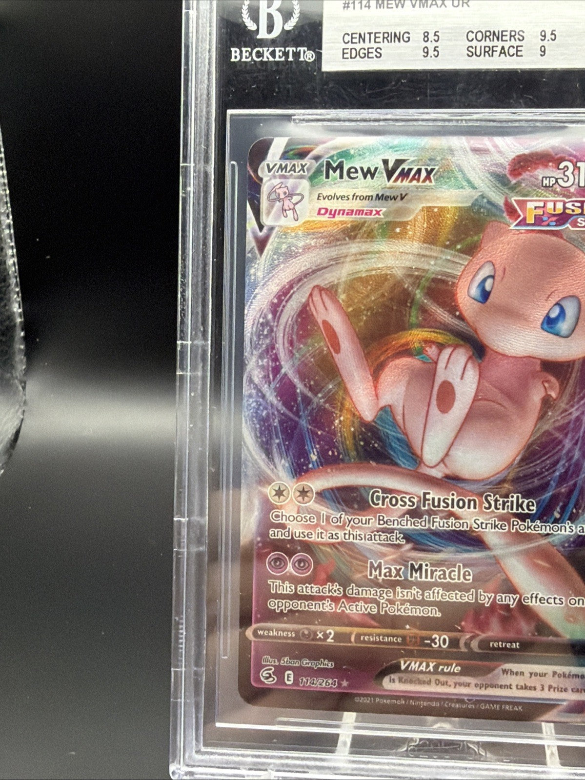 Mew VMAX 114/264 Swsh08: Fusion Strike Holo8