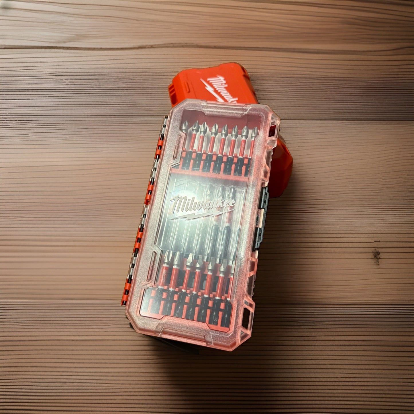 Milwaukee SHOCKWAVE Impact-Duty Alloy Steel Screwdriver Bit Set (100-Piece)1